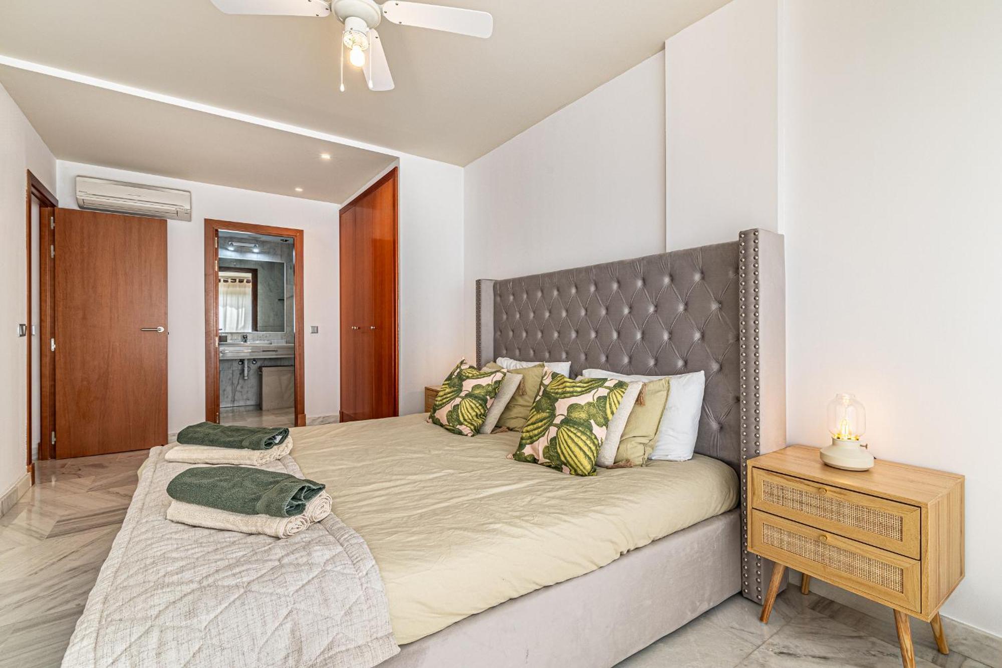 Rentitspain Apartamento Charming Gym, Jacuzzi Y Balcon Estepona Esterno foto