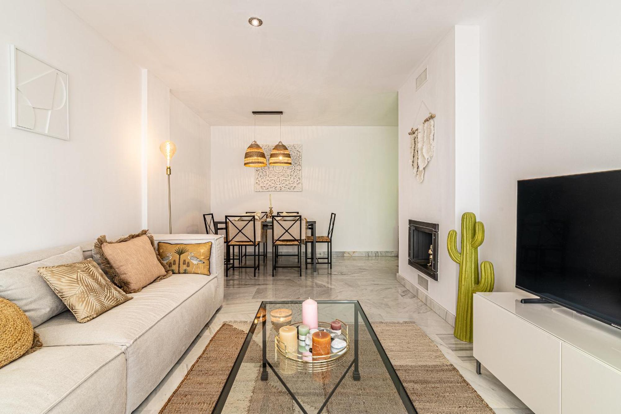 Rentitspain Apartamento Charming Gym, Jacuzzi Y Balcon Estepona Esterno foto