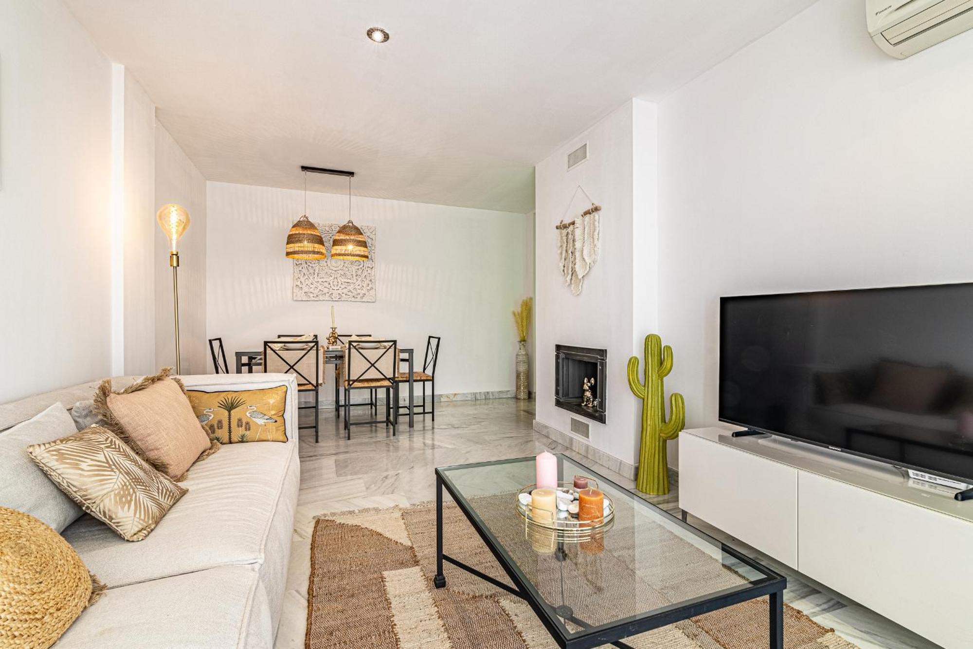 Rentitspain Apartamento Charming Gym, Jacuzzi Y Balcon Estepona Esterno foto