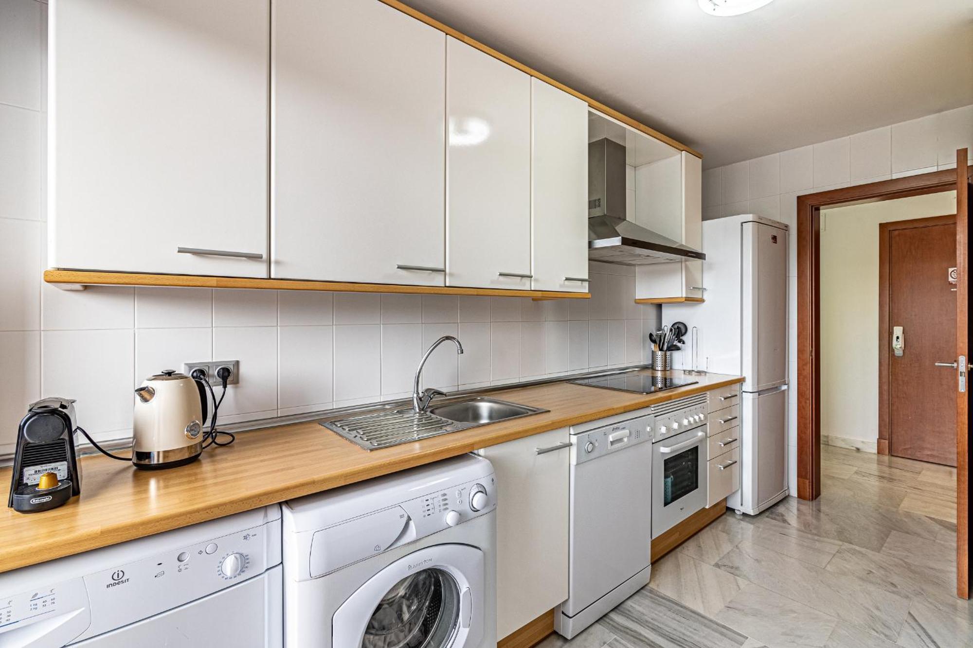 Rentitspain Apartamento Charming Gym, Jacuzzi Y Balcon Estepona Esterno foto