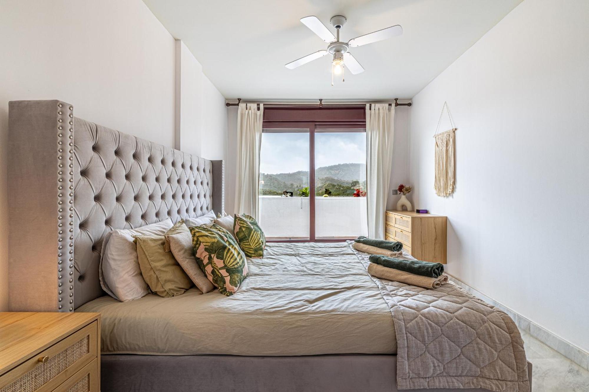 Rentitspain Apartamento Charming Gym, Jacuzzi Y Balcon Estepona Esterno foto