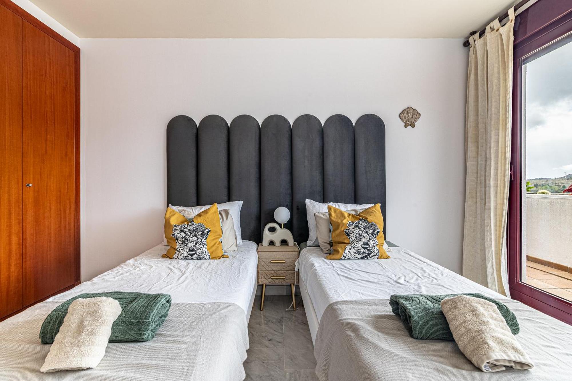 Rentitspain Apartamento Charming Gym, Jacuzzi Y Balcon Estepona Esterno foto